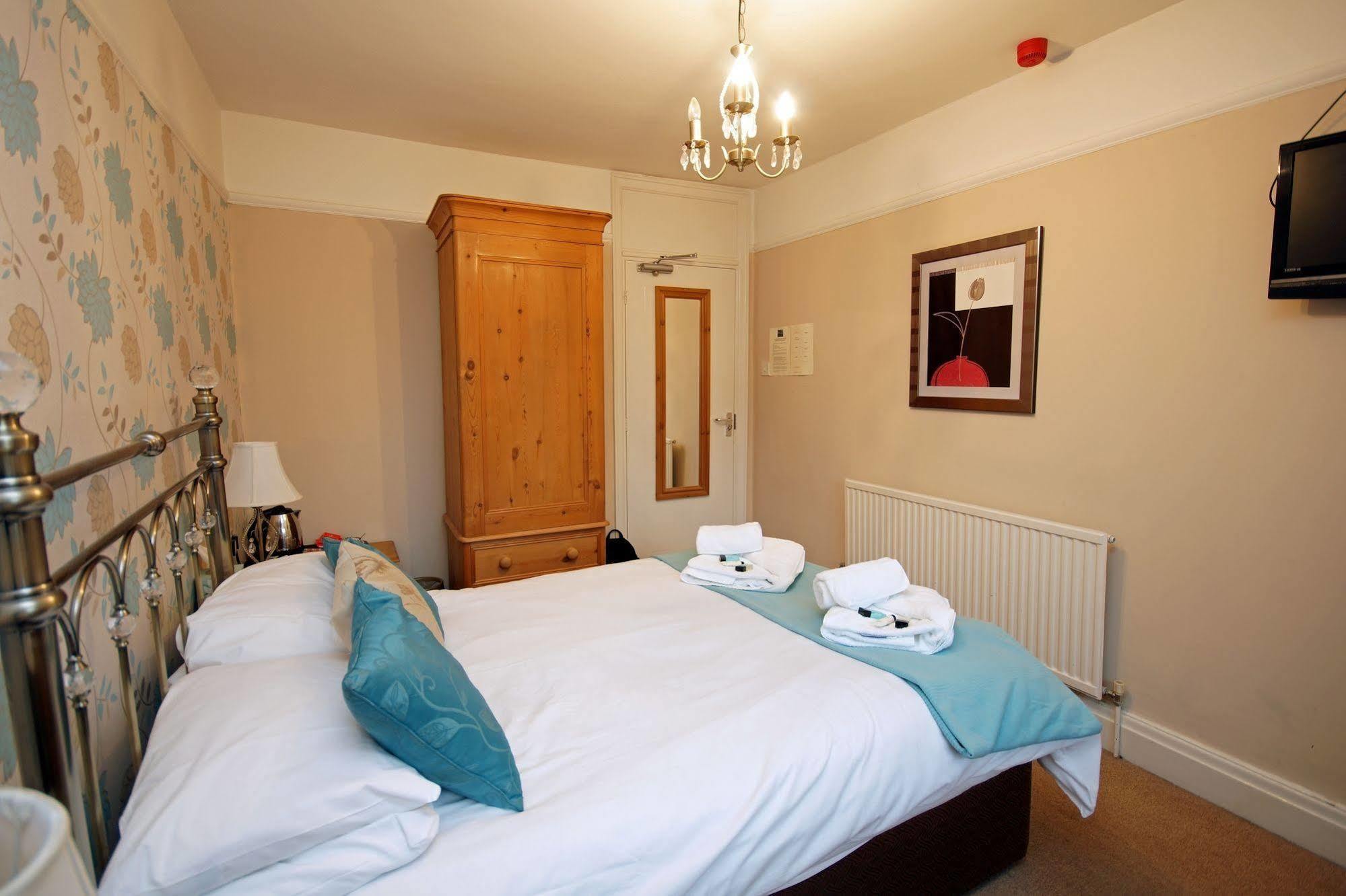 Devonshire Arms Inn Cracoe ภายนอก รูปภาพ